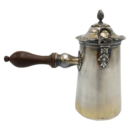 499 - FRENCH SILVER HOTWATER JUGBOIN-TABURET, PARIS, 19TH CENTURYwith a turned wood handle and an acorn fi... 