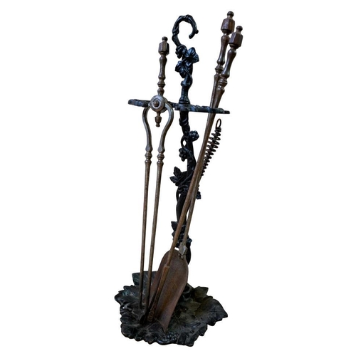 65 - COALBROOKDALE STYLE CAST IRON STICK STANDLATE 19TH / EARLY 20TH CENTURYcast with fruiting vines, 68c... 