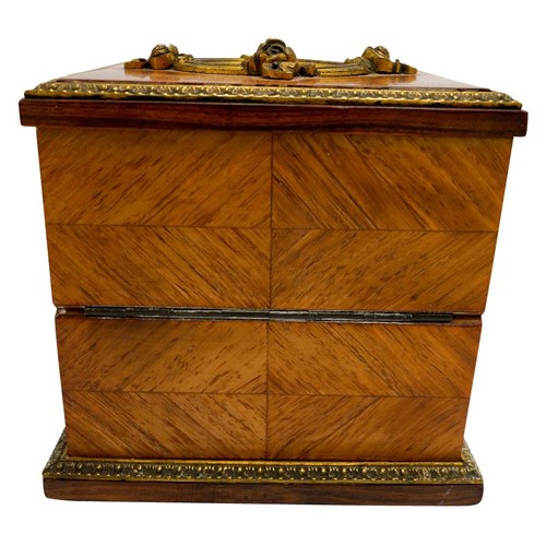 441 - A FRENCH PARQUETRY BOX, the lid mounted with a floral porcelain plaque in the manner of Sevres, with... 