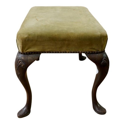 89 - GEORGE II STYLE MAHOGANY FOOT STOOL19TH CENTURYthe padded seated raised on shell carved cabriole leg... 