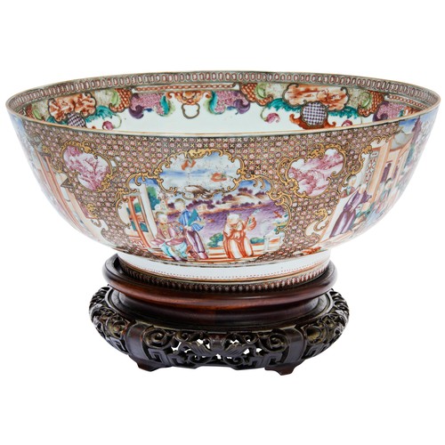 179 - LARGE CHINESE 'MANDARIN-PALETTE' PUNCH BOWL QIANLONG PERIOD (1736-1795)painted with four panels of C... 