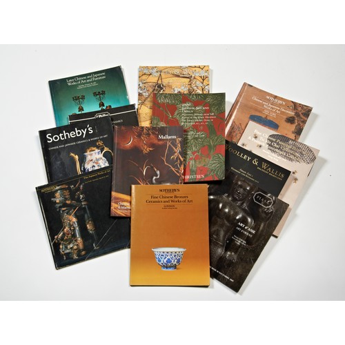 289 - COLLECTION OF ASIAN ART AUCTION CATALOGUESmostly Sotheby's and Christie's Chinese and Japanese art (... 