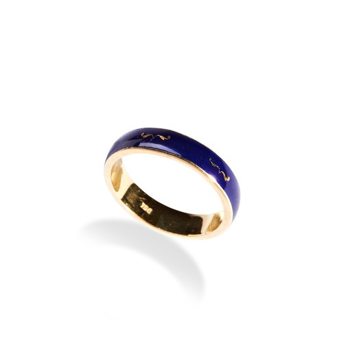 127 - A VICTORIAN BLUE ENAMEL AND GOLD RING, CIRCA 1850the royal blue enamel with gold scroll detail. Late... 