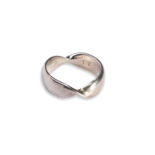 156 - A SILVER RING OF SWIRL DESIGN BY HENNING KOPPEL, GEORG JENSEN of swirl design by Henning Koppel. Mar... 