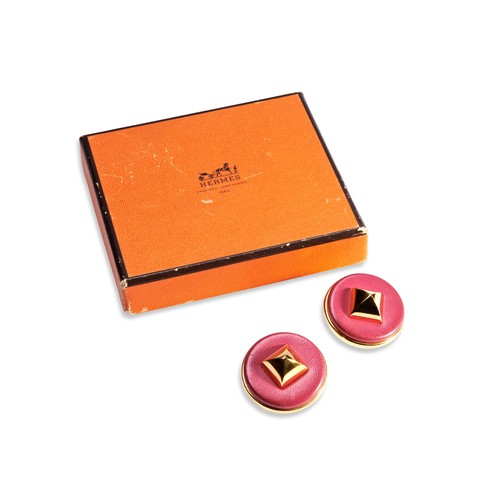 114 - A BOXED PAIR OF PINK LEATHER HERMES MEDOR EARRINGSHermes gilt metal & pink leather 'Medor' Clip ... 