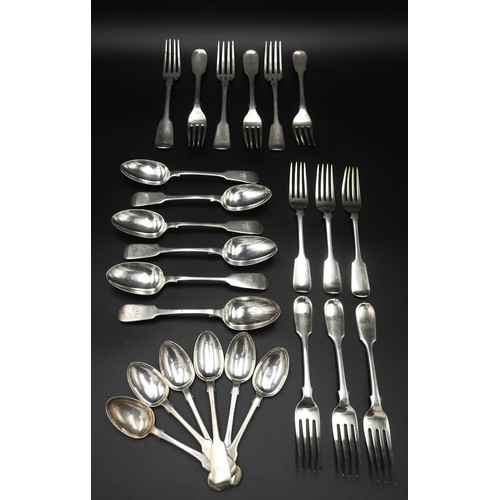 456 - A QUANTITY OF GEORGIAN AND VICTORIAN SILVER FLAT WARE, mixed sets comprising of six large dinner for... 