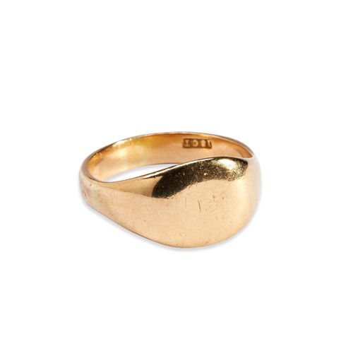 536 - A GENT'S 18CT GOLD SIGNET RING,  Marked 18ctSize UWeight 7.5 grams