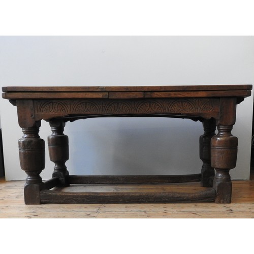 95 - CHARLES I OAK DRAW-LEAF TABLE, circa 1630