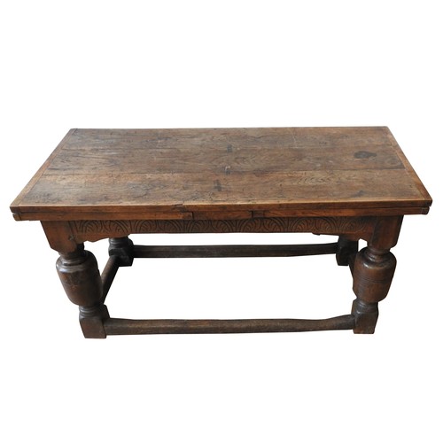 95 - CHARLES I OAK DRAW-LEAF TABLE, circa 1630