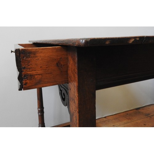 98 - A CHARLES I OAK SIDE TABLE, of fine quality, circa 1640