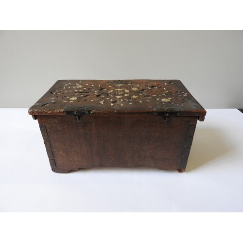 110 - A 16TH CENTURY SYRIAN INLAID WALNUT BOX