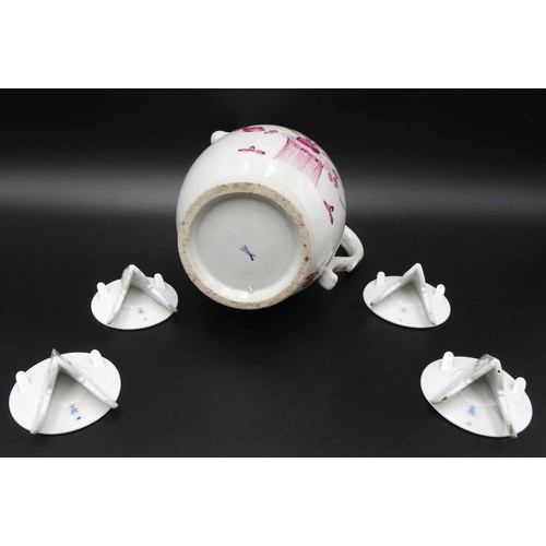 439 - A SET OF FOUR MEISSEN MENU HOLDERS AND A PINK FLORAL HOT WATER JUG, the menu holders in the form of ... 