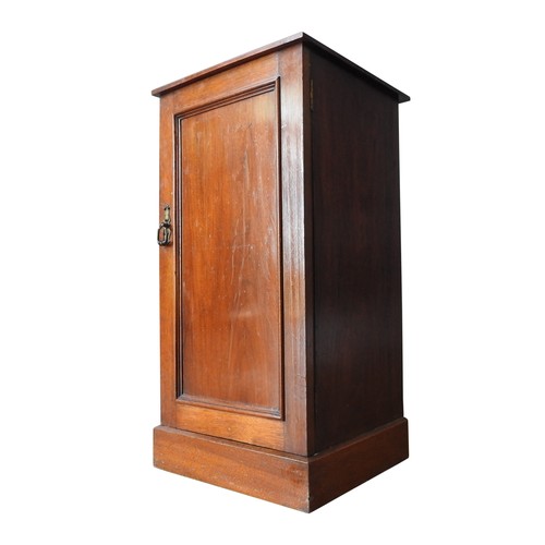 89 - A MAHOGANY POT CUBOARD, CIRCA 1900