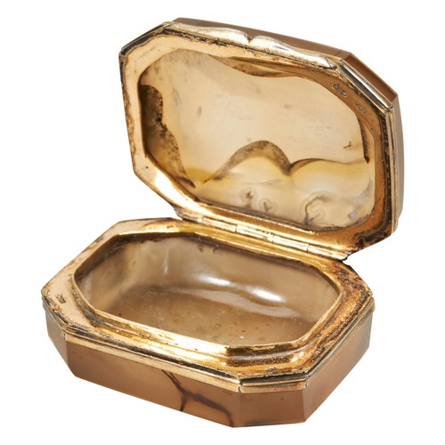 242 - AGATE SNUFF BOX WITH SILVER GILT MOUNTSCIRCA 1840the canted rectangular box carved out of one piece ... 