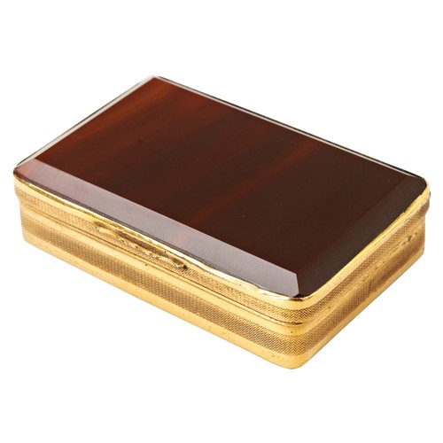 243 - FRENCH AGATE AND GILT-METAL MOUNTED SNUFF BOX19TH CENTURYof rectangular form, with engine turned dec... 