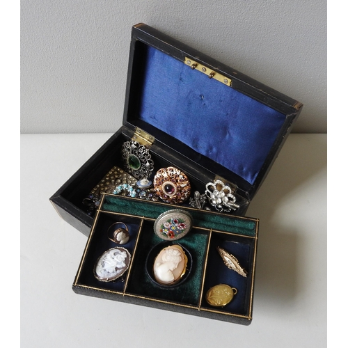 469 - A 9CT GOLD CAMEO PORTRAIT RING, CAMEO BROOCHES, MICRO MOSAIC BROOCH AND COSTUME BROOCHES, all within... 