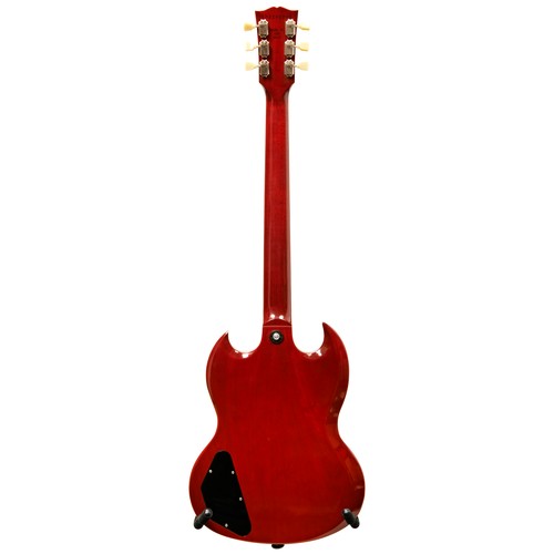 535 - A GIBSON SG STANDARD CHERRY, 2010 with rosewood fretboard and cherry red mahogany body. Serial ... 