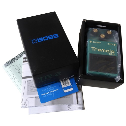 520 - A BOSS TREMOLO TR-2 BOXED AS NEW a vintage Boss Turbo Distortion DS-2, A Vintage Boss Octave OC... 