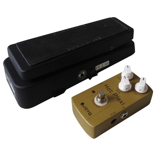 523 - A DUNLOP GCB95 CRY BABY PEDAL and a JOYO Hot Plexi guitar pedal