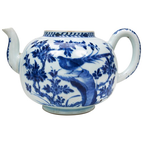 134 - LARGE BLUE AND WHITE PUNCH POTQING DYNASTY, 18TH / 19TH CENTURYthe sides painted in tones of undergl... 