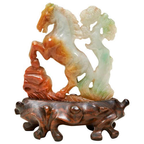 342 - CARVED JADIETE HORSEREPUBLIC PERIODon a fitted hardwood stand7cm highPROVENANCE: From a private coll... 