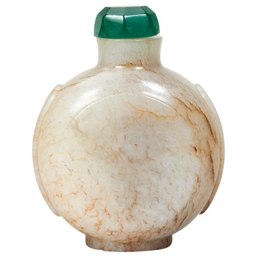 302 - FINE JADE SNUFF BOTTLEQING DYNASTY, 18TH CENTURYof flattened ovoid form with a facetted green glass ... 