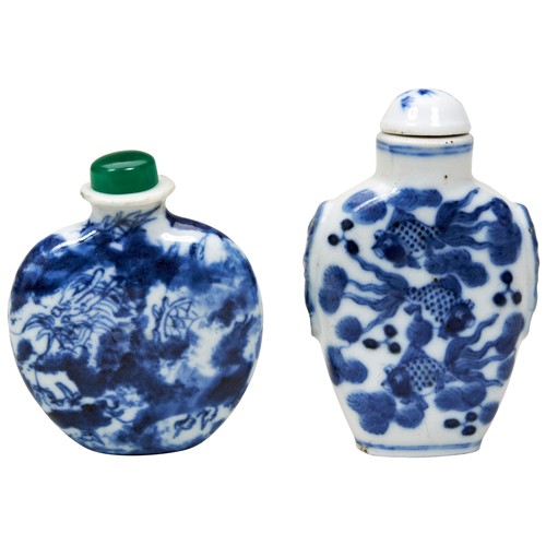 313 - TWO BLUE AND WHITE SNUFF BOTTLESQING DYNASTY, 18TH / 19TH CENTURYone decorated with carp, the other ... 