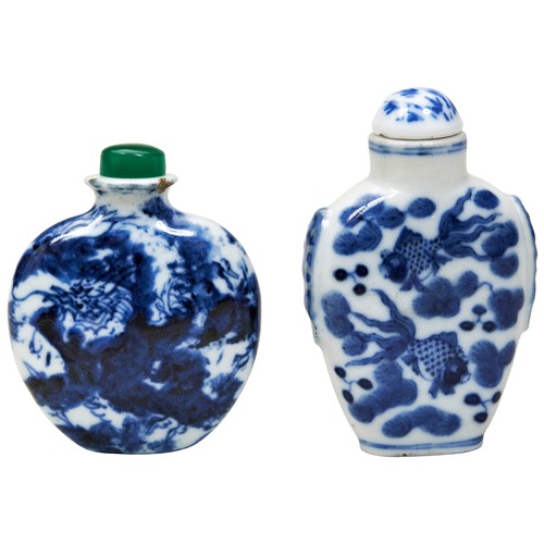 313 - TWO BLUE AND WHITE SNUFF BOTTLESQING DYNASTY, 18TH / 19TH CENTURYone decorated with carp, the other ... 