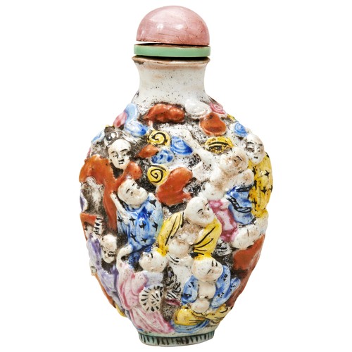 319 - FAMILLE ROSE 'LUOHAN' MOULDED SNUFF BOTTLEQING DYNASTY, 18TH / 19TH CENTURYthe sides moulded with th... 