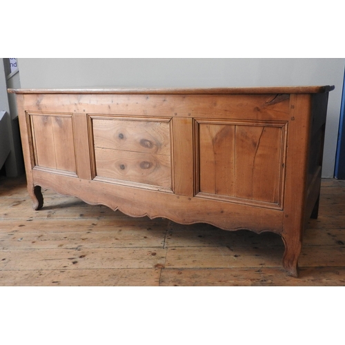 85 - A 19TH CENTURY FRENCH FRUIT WOOD COFFER, the front section with three recessed panels, 75 x 168 x 70... 