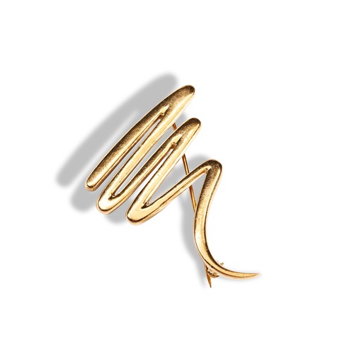 68 - PALOMA PICASSO FOR TIFFANY & CO ZIG ZAG BROOCH with box18ct gold Measures 4.3cm x 3.4cmTotal wei... 