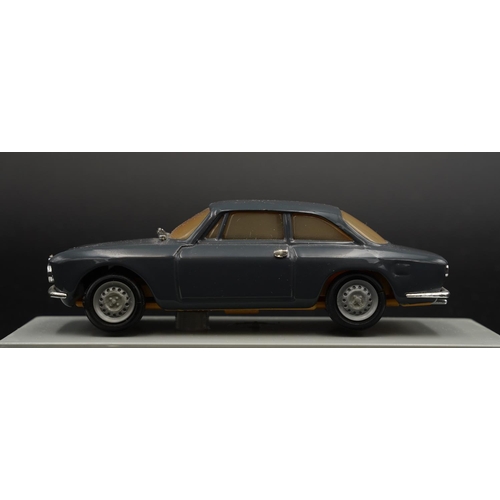 100 - 1965 ALFA-ROMEO GIULIA SPRINT STRADALE IN GRIGIO BY PROGETTO K  Diecast metal with plastic component... 