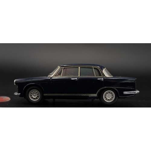 156 - 1962 ALFA-ROMEO 2600 BERLINA BY KLAXON  Catalogue number KLK-020. Diecast metal with plastic compone... 