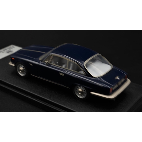 159 - 1962 ALFA-ROMEO 2000 BY BBR/MR COLLECTION MODELS  In Dark Blue, numbered 280/400.  Diecast metal wit... 