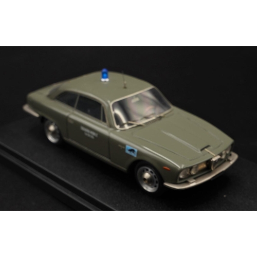 160 - ALFA-ROMEO 2600 POLIZIA BY BBR/MR COLLECTION MODELS  Numbered 290/400  Diecast metal with plastic co... 