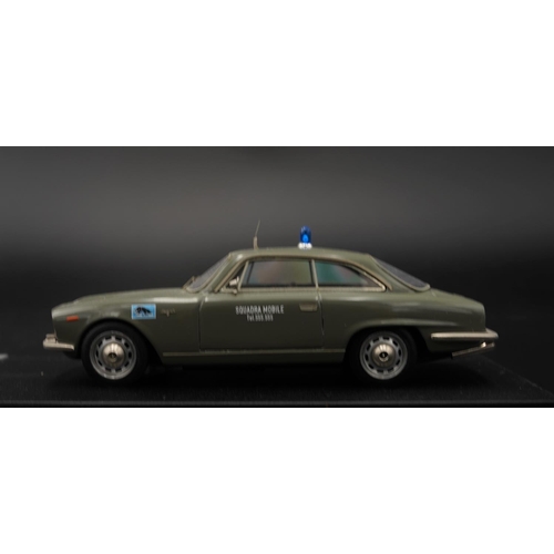 160 - ALFA-ROMEO 2600 POLIZIA BY BBR/MR COLLECTION MODELS  Numbered 290/400  Diecast metal with plastic co... 