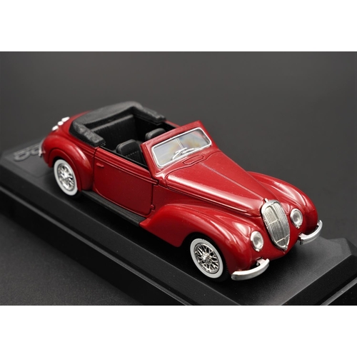 243 - 1939 ALFA-ROMEO 2500 SPORT CABRIO BY SOLIDO  Diecast metal with plastic components.  From the l'Age ... 