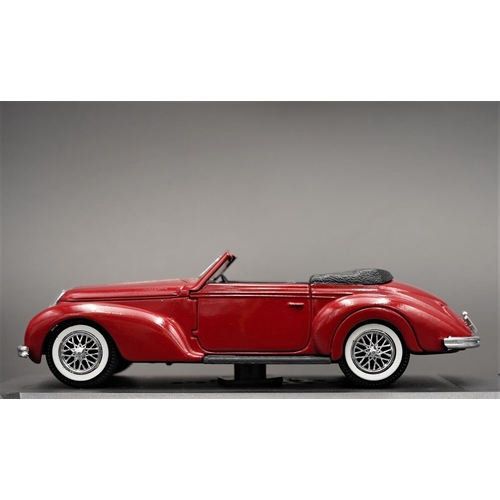 243 - 1939 ALFA-ROMEO 2500 SPORT CABRIO BY SOLIDO  Diecast metal with plastic components.  From the l'Age ... 