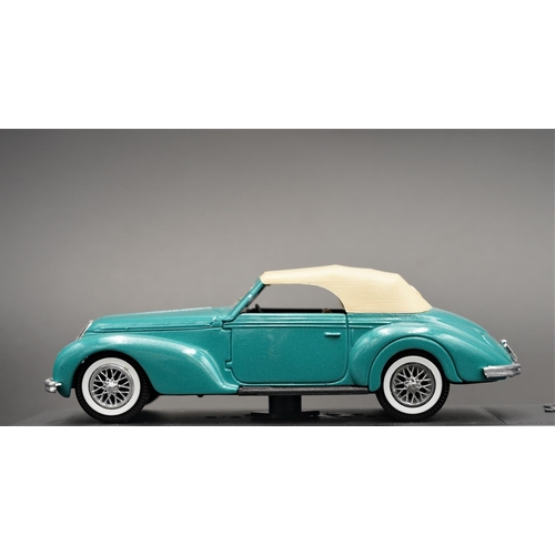 244 - 1939 ALFA-ROMEO 2500 SPORT CABRIO CLOSED BY SOLIDO  Diecast metal with plastic components.