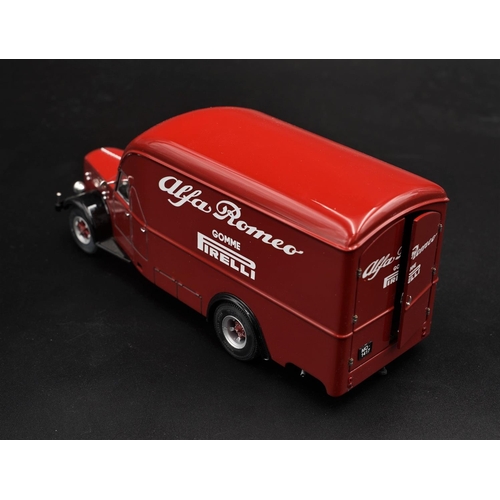 364 - 1950 ALFA-ROMEO 500 RACE CAR TRANSPORTER RED BY EXOTO  Diecast model with plastic components.