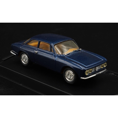 62 - ALFA-ROMEO GIULIA GTV 1750 STRADALE IN BLEU BY PROGETTO K   Catalogue number PK 5002A. Diecast metal... 