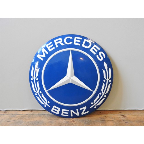 23 - 1960s MERCEDES-BENZ ROUND ENAMEL SIGN - 60CMPeriod dealership item, in excellent condition with very... 