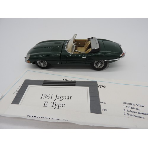 6 - 1961 JAGUAR E-TYPE ROADSTER BY FRANKLIN MINT1/24th scale model by Franklin Mint, depicting an early ... 