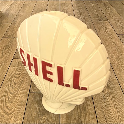 82 - ORIGINAL SHELL PETROL GLOBE, GLASSOriginal 1950s item, in generally good condition (please see condi... 