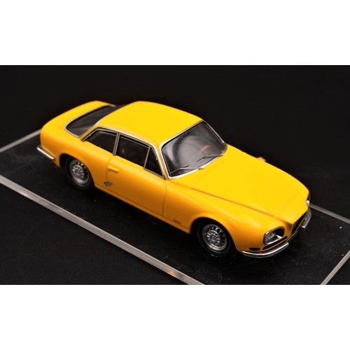 104 - A COLLECTION OF 1:43 ALFA-ROMEO HAND BUILT MODELS BY ALEZAN AND PROVENCE MOULAGEFrom the Alfa Paradi... 