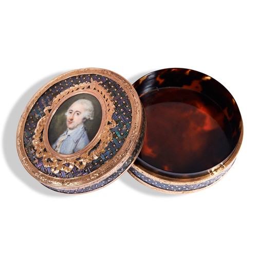 604 - AN 18TH CENTURY TORTOISESHELL MOTHER OF PEARL AND GOLD PORTRAIT BOXdepticting a man in white wig and... 