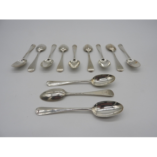 517 - A SET OF TWELVE SILVER TEA SPOONS, 'rat tail' design, bears the mark of Josiah Williams & Co. Lo... 