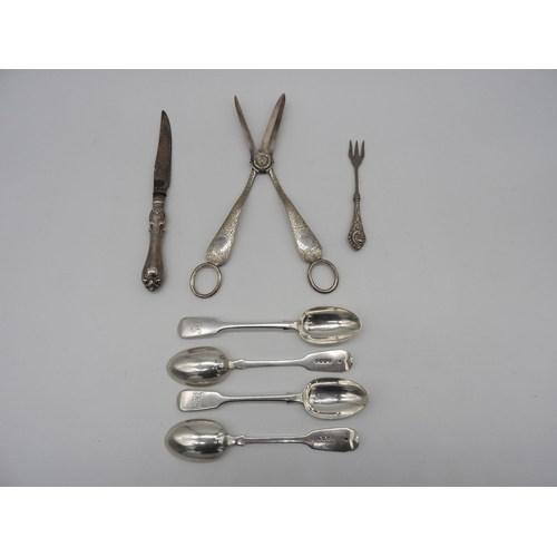 486 - FOUR SILVER FIDDLE PATTERN TEA SPOONS AND A PAIR OF SILVER PLATED GRAPE SNIPS, along with a silver h... 