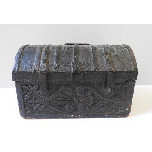 434 - A DUTCH EARLY 18TH CENTURY DOME TOP SILVER TRUNK, leather covered lid with wrought iron hinges, and ... 