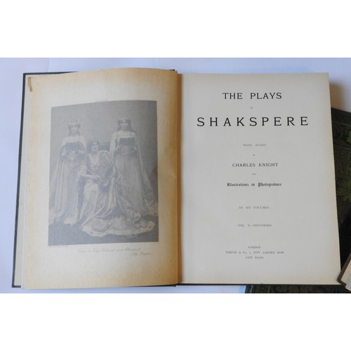 90 - SIX VOLUMES 'THE PLAYS OF SHAKESPERE', with notes by Charles King and 'Illustrations in Photogravure... 